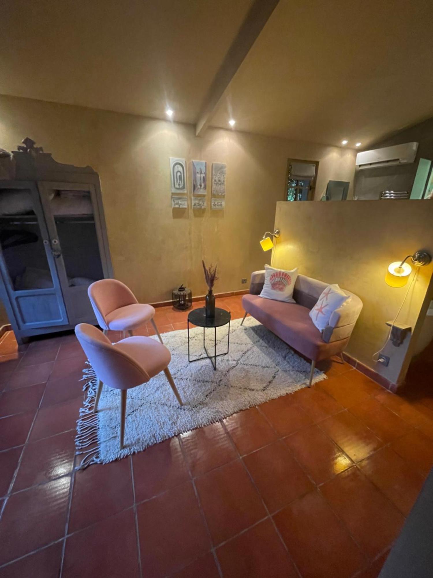 Mas De Provence En Riviera Hotell La Roquette-sur-Var Exteriör bild