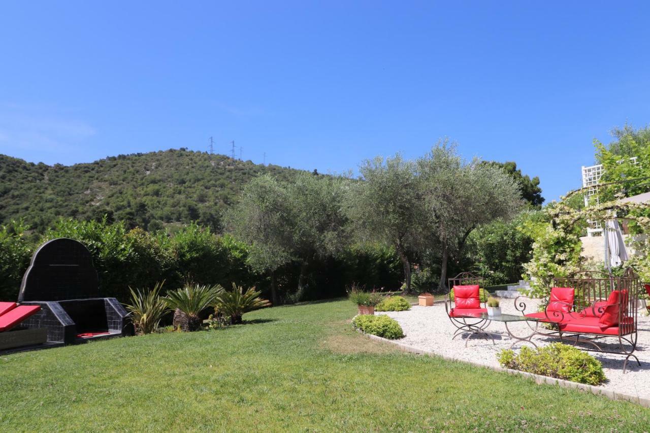 Mas De Provence En Riviera Hotell La Roquette-sur-Var Exteriör bild